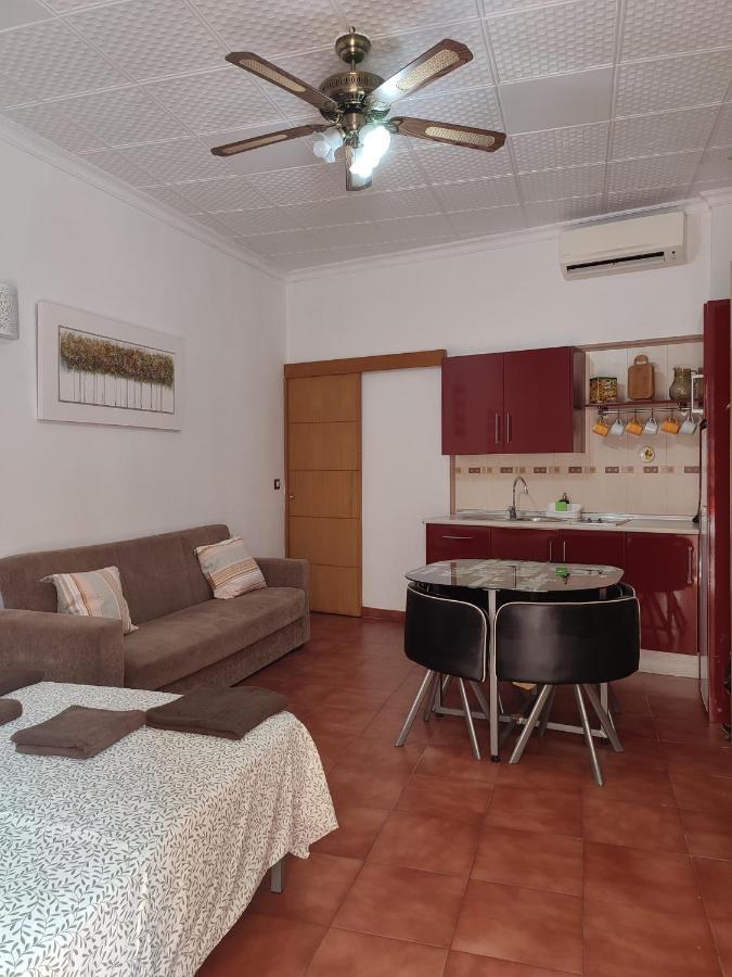 Sunny Holiday Studio Málaga Exterior foto